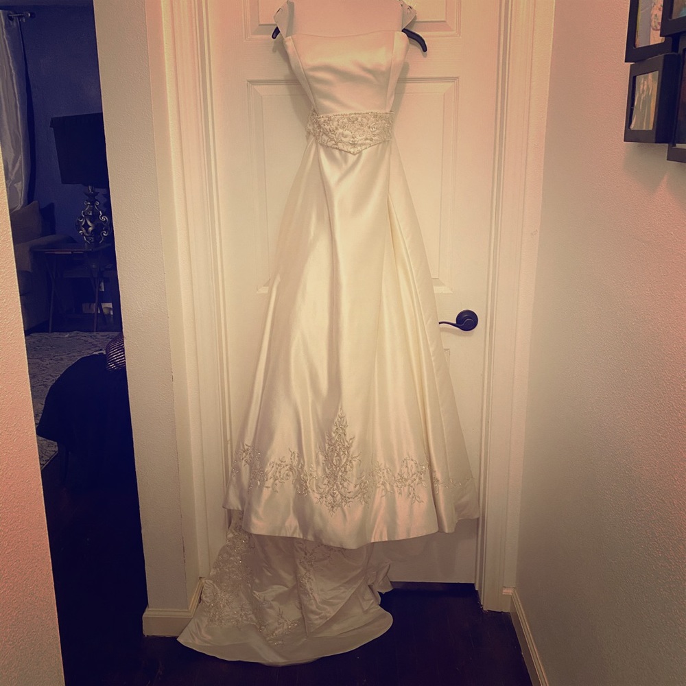Bridal/Wedding/Pageant Gown
